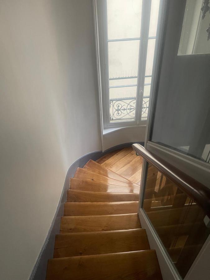 Appartamento Paris Centre Dernier Étage Vue Ascenseur Esterno foto